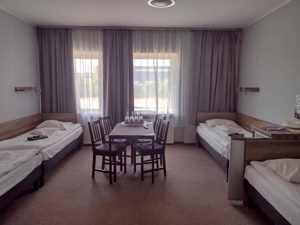 Quadruple Room - Hostel Helios, Września